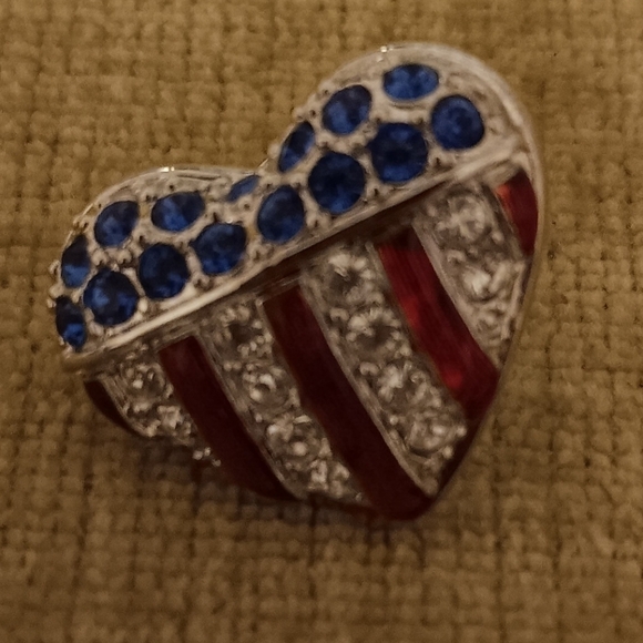 Swarovski Crystal Patriotic American Flag Puffy Heart Brooch - Picture 4 of 7